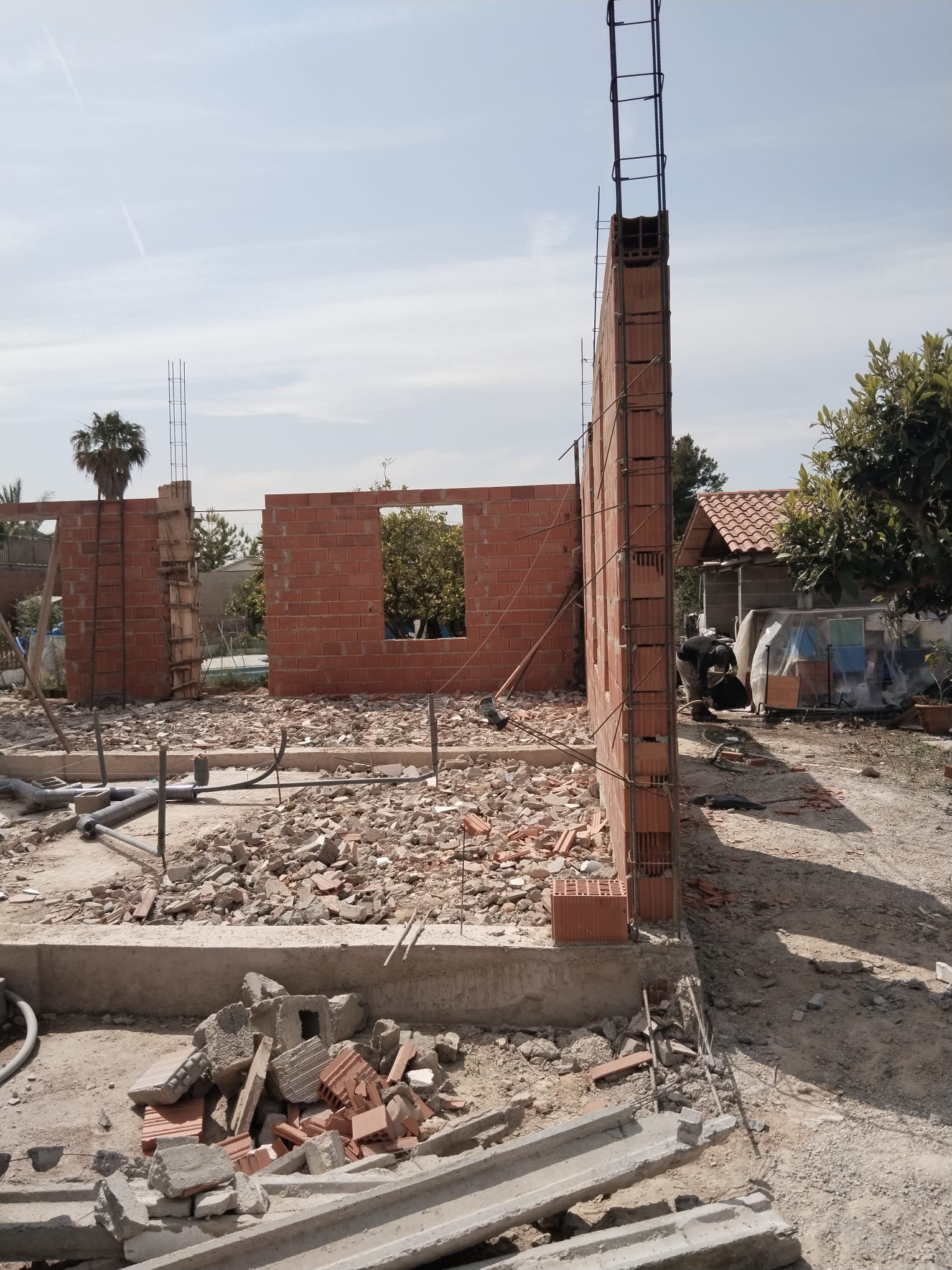 Ejecución de estructura y cubierta en vivienda residencial